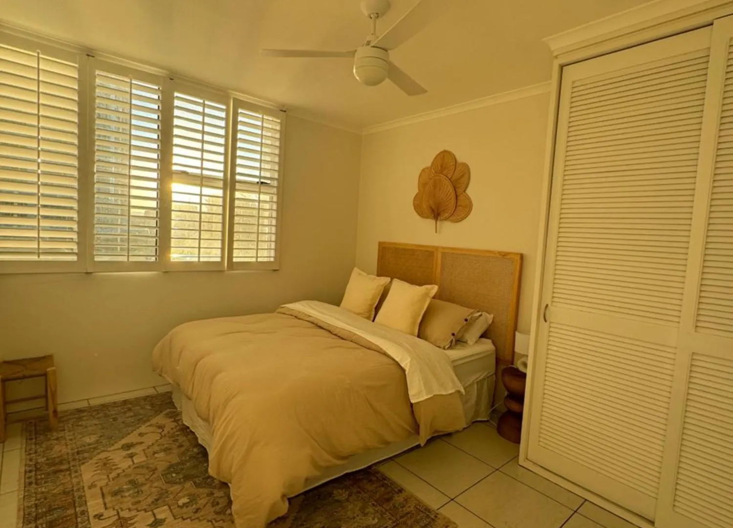 Surfers Paradise - Beachfront Apartment 골드코스트
